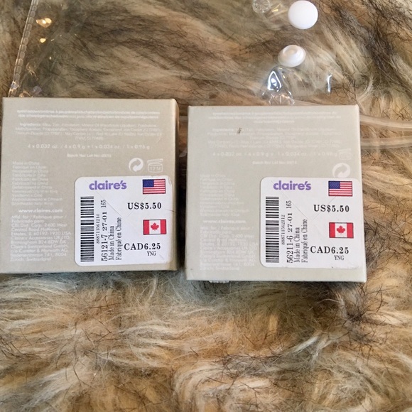 Pair of NWT Claire's Dramatic Eyeshadow Palettes - Picture 6 of 12